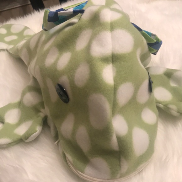 Other - Kids frog overnight bag handmade. Includes zipper.